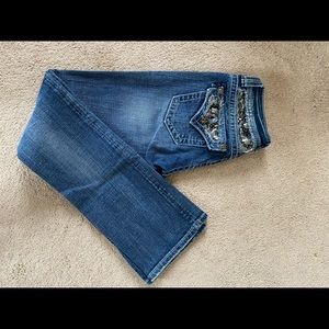 Buckle jeans